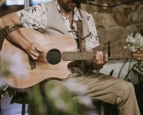 Live Acoustic Entertainment Prices - Mr Entertainment